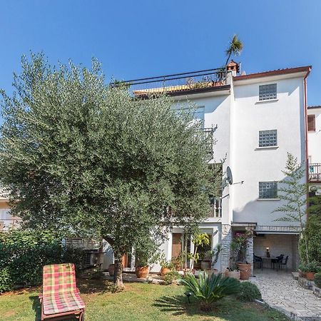 Apartments Villa Lungomare Pula Exterior foto